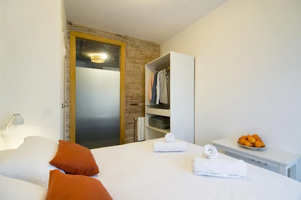 Happy People Gaudi Sant Pau Apartments Barcelone Espagne